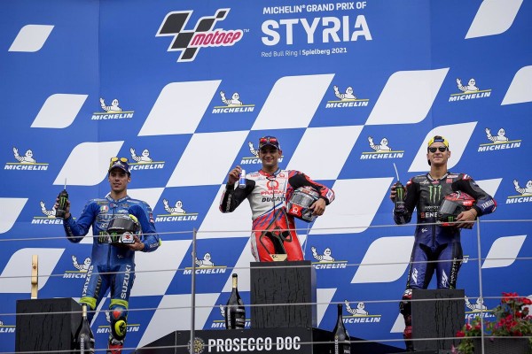 Quartararo espera aliviar a Yamaha y Acosta poner la directa hacia el título