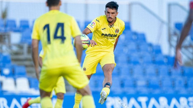 El Villarreal renueva a Morlanes hasta 2026 y lo cede al Espanyol un año
