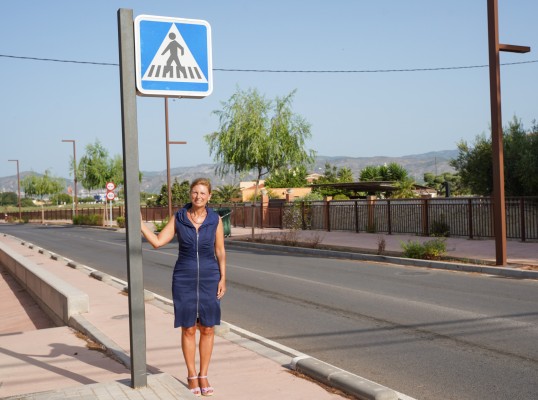 Castelló renueva señales y mobiliario urbano en varios distritos de la ciudad