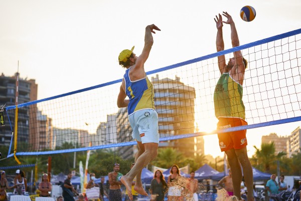 Guilabert-Fernández y Jarque-De Juan, campeones del Circuito ‘Vichy Catalan’ Mediterranean Beach Volley de la Comunidad Valenciana 