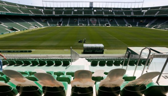 Unos 8.500 aficionados del Elche han renovado su abono para la presente temporada