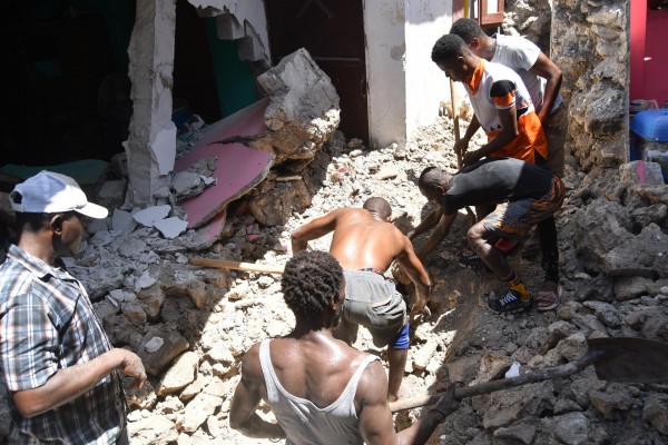 Aumenta a 304 el balance de fallecidos en Haití por el terremoto