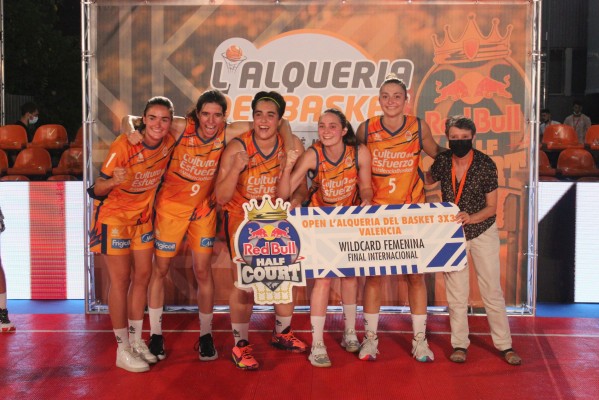 El VBC fem, campeón del torneo 3x3 de L'Alqueria del Basket