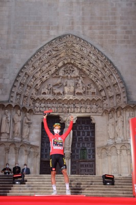 Landa máximo damnificado de unos favoritos todos lejos de Roglic
