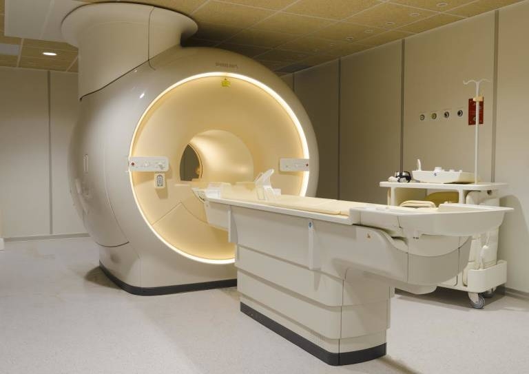 Sanidad avanza en un proyecto que mejora el radiodiagnóstico con más nitidez