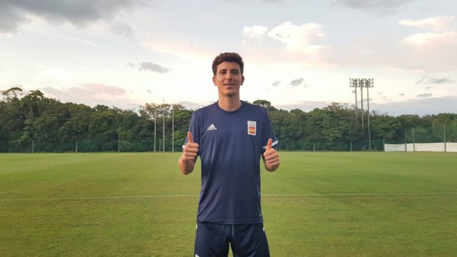 Pau Torres se va de vacaciones tras la final y se perderá los tres primeros encuentros de Liga