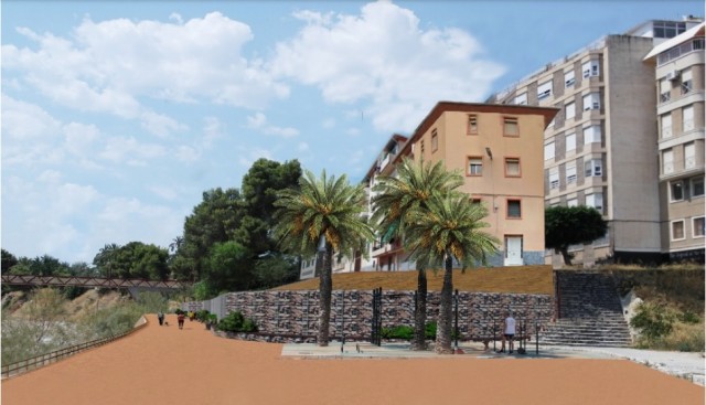 Vía libre para estabilizar la ladera de Elche en el Raval: un socavón por la Dana... y obras en un talud precario