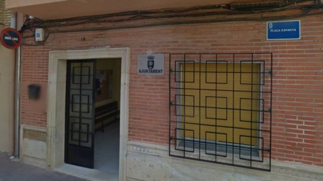 El PSOE pide diálogo al alcalde de La Llosa para evitar expropiar la vivienda anexa al consistorio