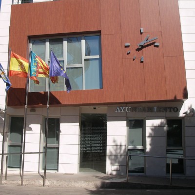 El alcalde de la Daya Vieja denuncia que la Diputación de Alicante no le atiende desde hace un año 