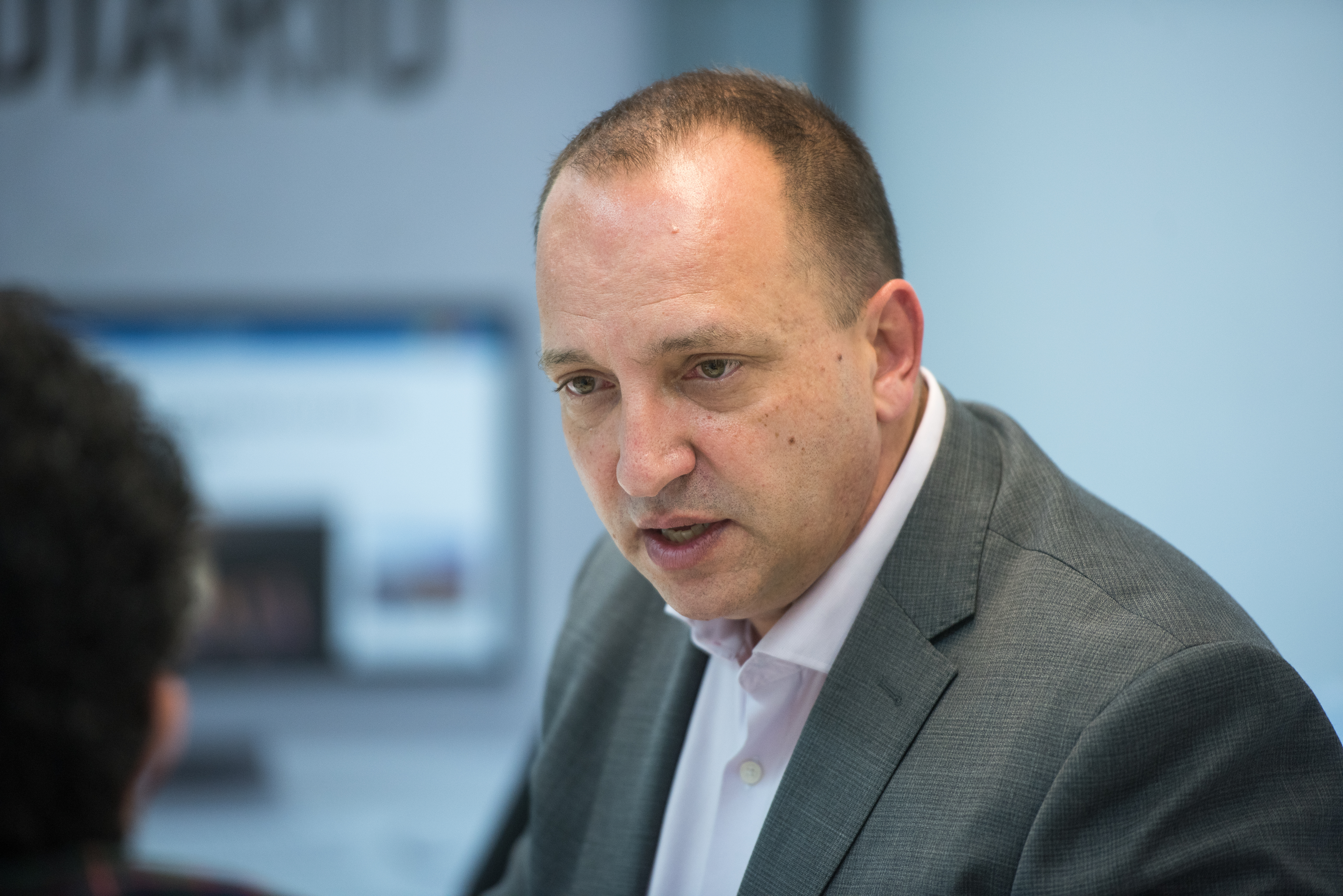 El conseller de Vivienda y Arquitectura Bioclimática, Rubén Martínez Dalmau. Foto: RAFA MOLINA - 