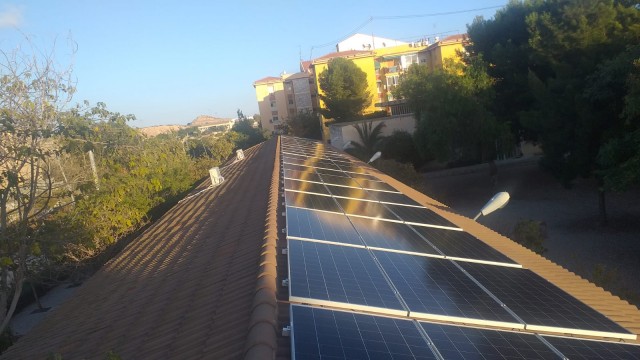 El Ayuntamiento de Alicante reducirá un 26% el consumo eléctrico con su plan de autosuficiencia energética