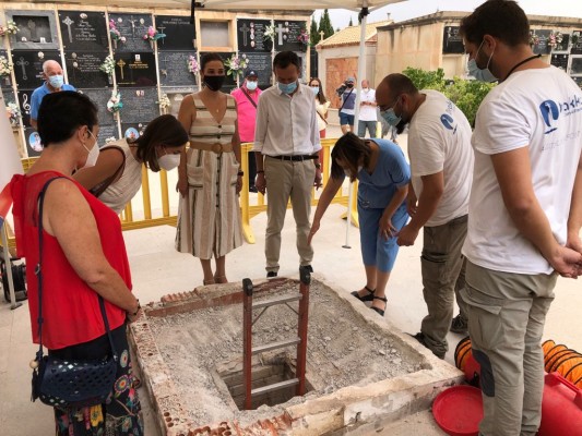 Comienza la exhumación en el Cementerio Viejo de Elche de 14 víctimas del franquismo 