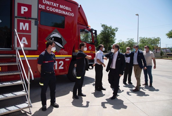 La Diputación invertirá 2,5 millones en cinco años para renovar el vestuario de los bomberos