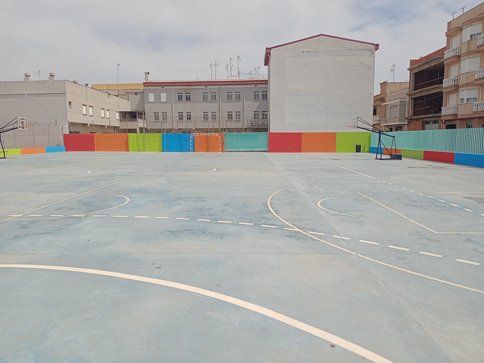 Nules mejora las instalaciones de las pistas deportivas 