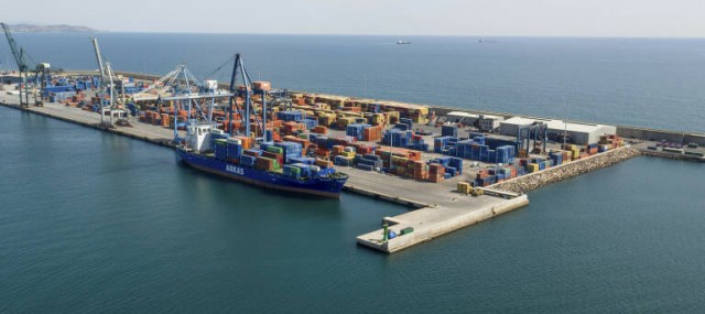 Los transportistas y APMT llegan a un acuerdo y desbloquean la principal terminal de PortCastelló