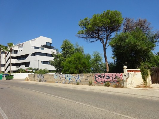 Un informe de Costas impide a Dénia dar la licencia de obras para el hotel de Blay Beach

