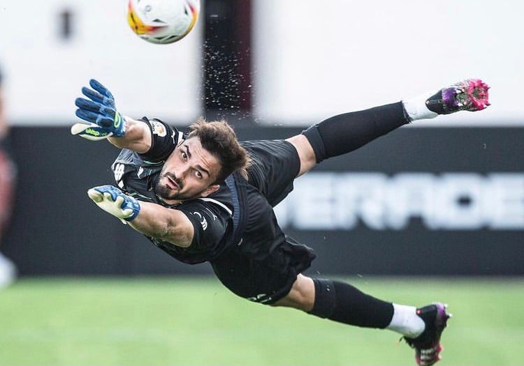 Bordalás, pendiente de la portería 