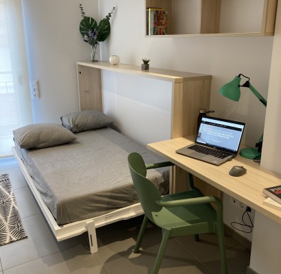 La primera residencia de estudiantes de Elche, Velarde House, completa sus 20 plazas: el grueso, de la UMH