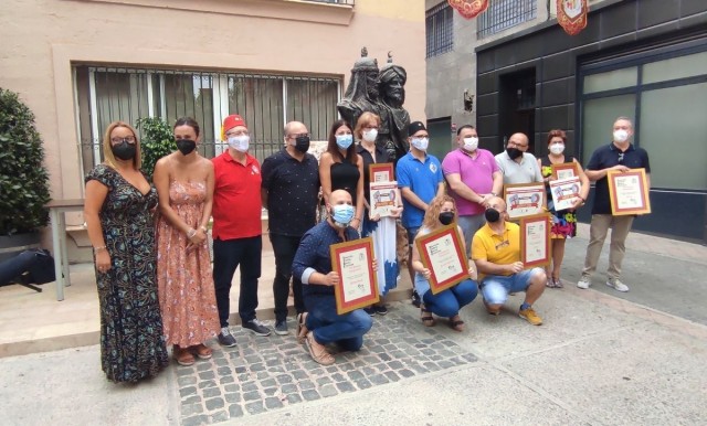 Fiestas y Comercio entregan los premios de la III edición del concurso de escaparatismo de Moros y Cristianos