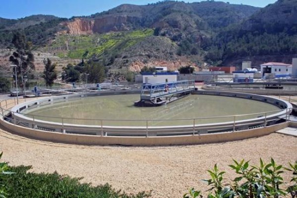 Benidorm lamenta que Transición Ecológica no aclare cuándo ejecutará las obras pendientes en la depuradora