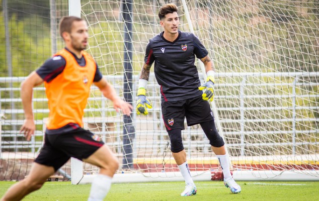 La inscripción de Cárdenas con ficha de filial, una opción para el inicio de Liga del Levante