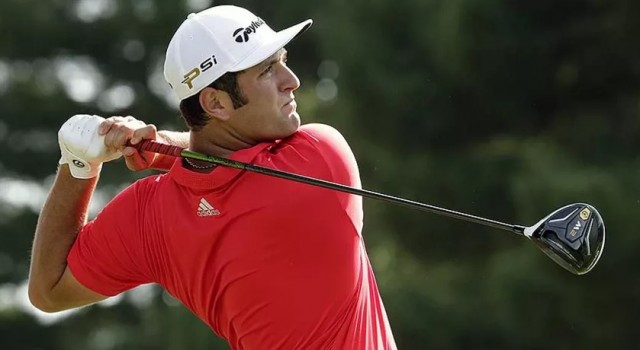 El norirlandés Rory McIlroy es segundo y el español Jon Rahm sigue en ascenso