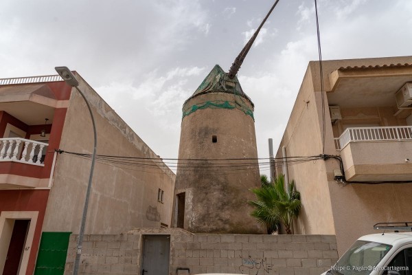 El Ayuntamiento contrata la redacción del proyecto para rehabilitar el molino de El Algar
