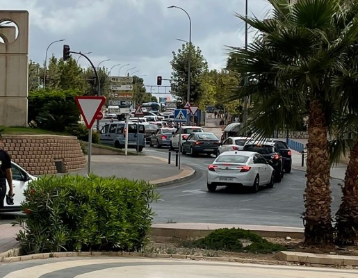 PSPV y Cs censuran la política de Movilidad en Benidorm: genera atascos para residentes y turistas 