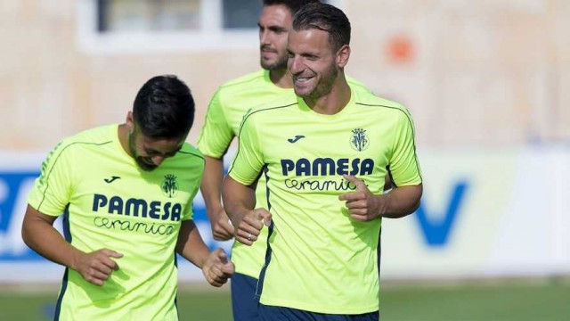 El Villarreal espera recuperar a Soldado y Adrián tras el parón