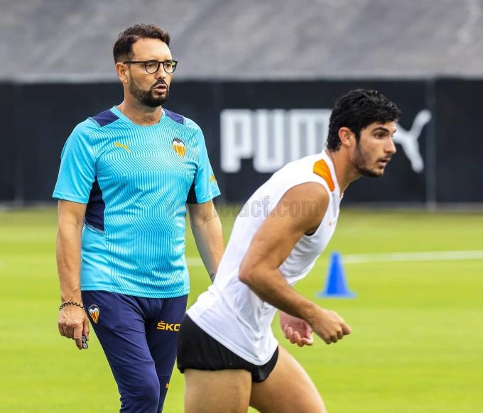 Bordalás enchufa a Guedes