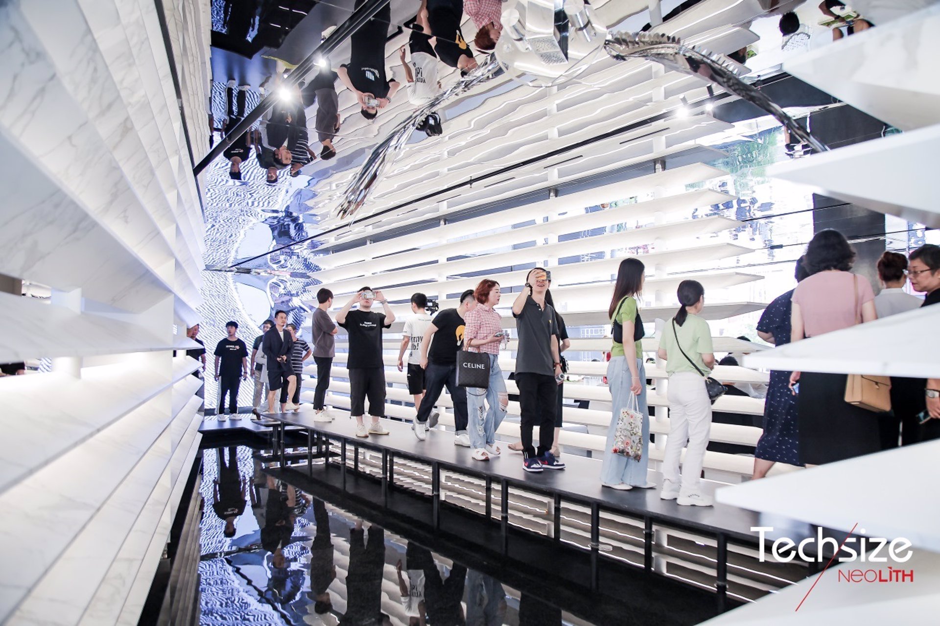 Neolith innova en China con un museo de piezas cerámicas 