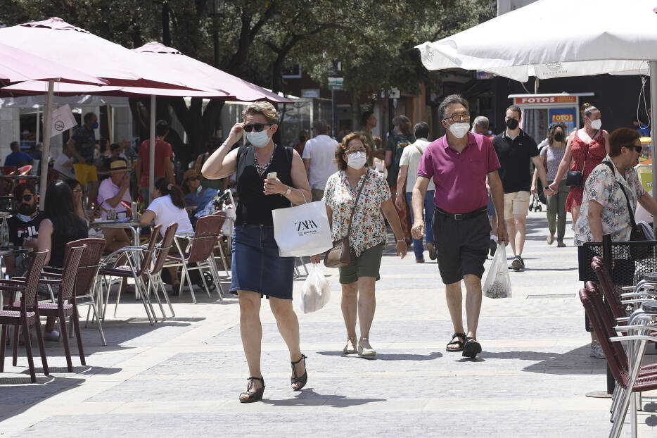 El fin de semana deja 469 nuevos casos en la provincia con un brote de 12 personas en la capital