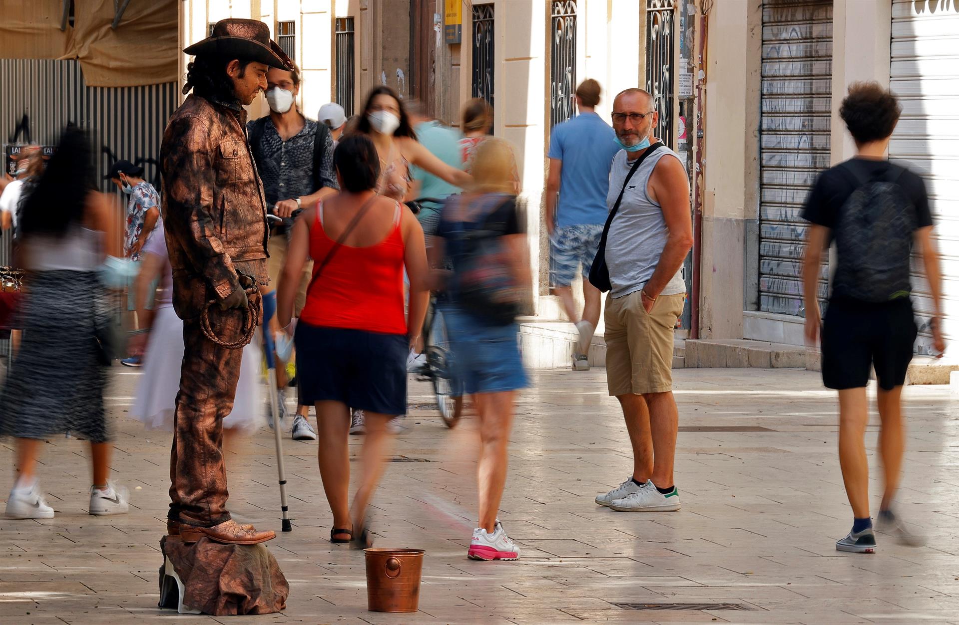 La provincia de Alicante registra 1.829 nuevos contagios y 36 hospitalizados desde el viernes