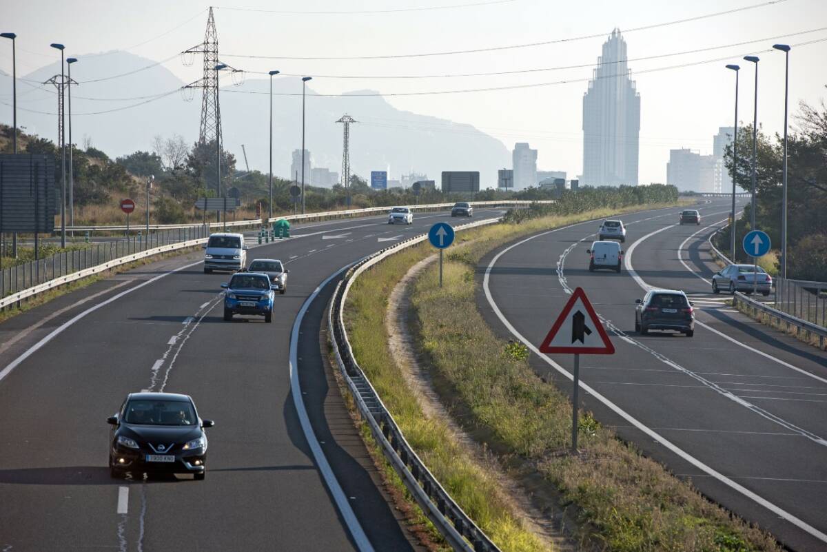 Benidorm, casi en cifras de 2019: 25.000 vehículos circulan al día por sus accesos