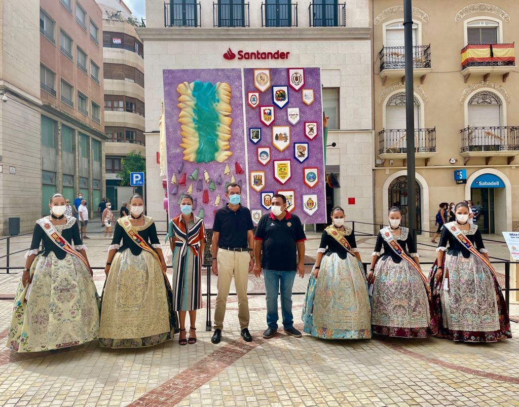 Un cubo de cuatro metros con los actos más simbólicos, el nuevo monumento festero de Elche