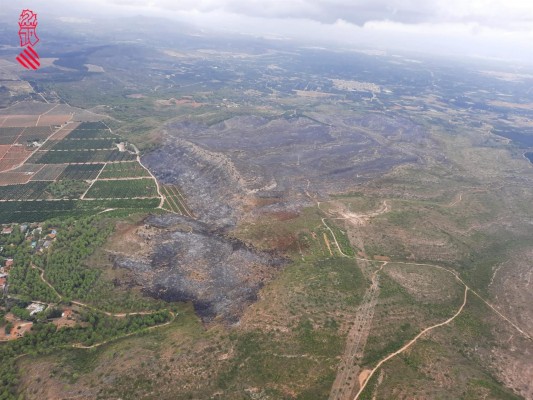 Extinguido el incendio de Rafelguaraf dos días después
