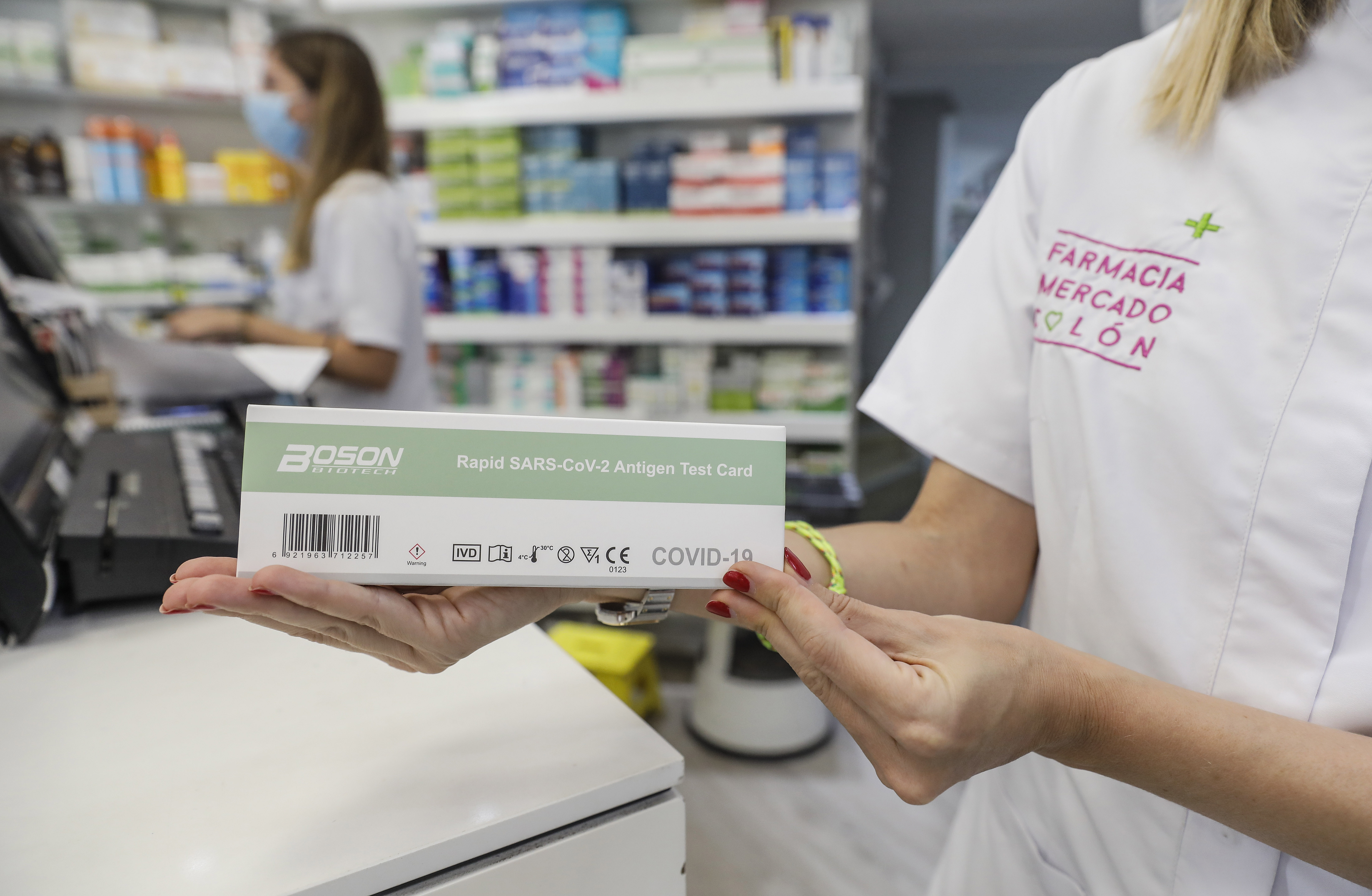 Las farmacias valencianas venden 115.900 test de antígenos entre el 26 julio y el 1 agosto