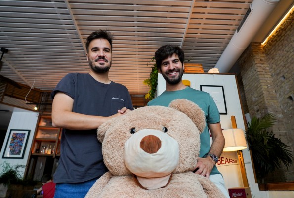 Hundred, recorrer medio mundo para crear la mejor hamburguesa de València 