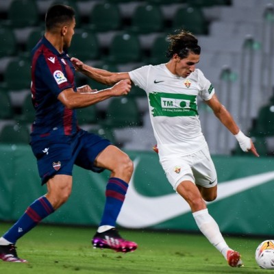 El Elche cierra la pretemporada con resultados discretos y carencias
