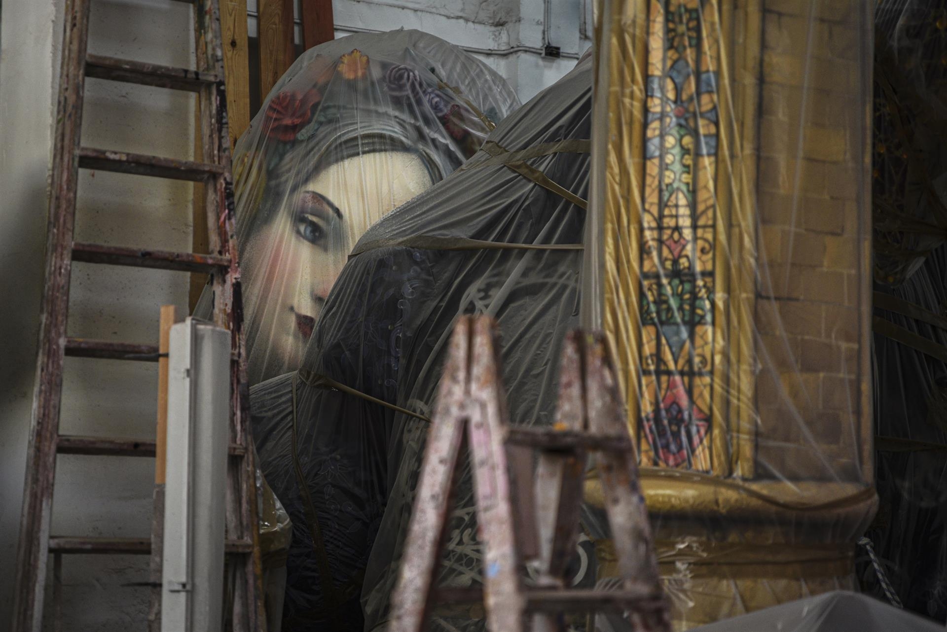 Cuenta atrás en los talleres para las Fallas de septiembre, 