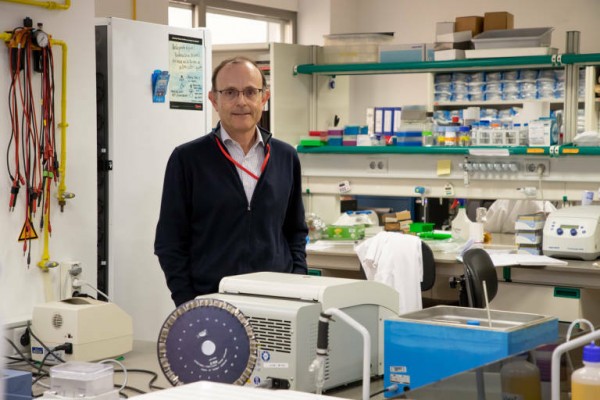 El Idibe de la UMH testará sus antivirales contra la covid en el CSIC: resulta efectivo ante todas las variantes