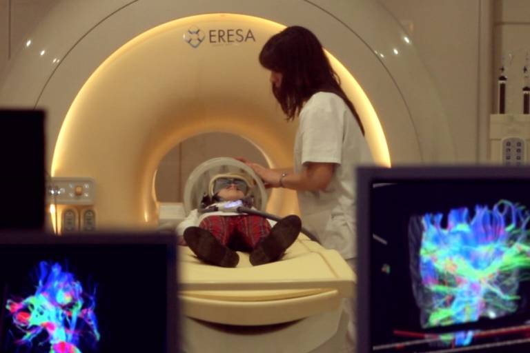 Sanidad subrogará al personal de la UTE Erescanner como laboral a extinguir
