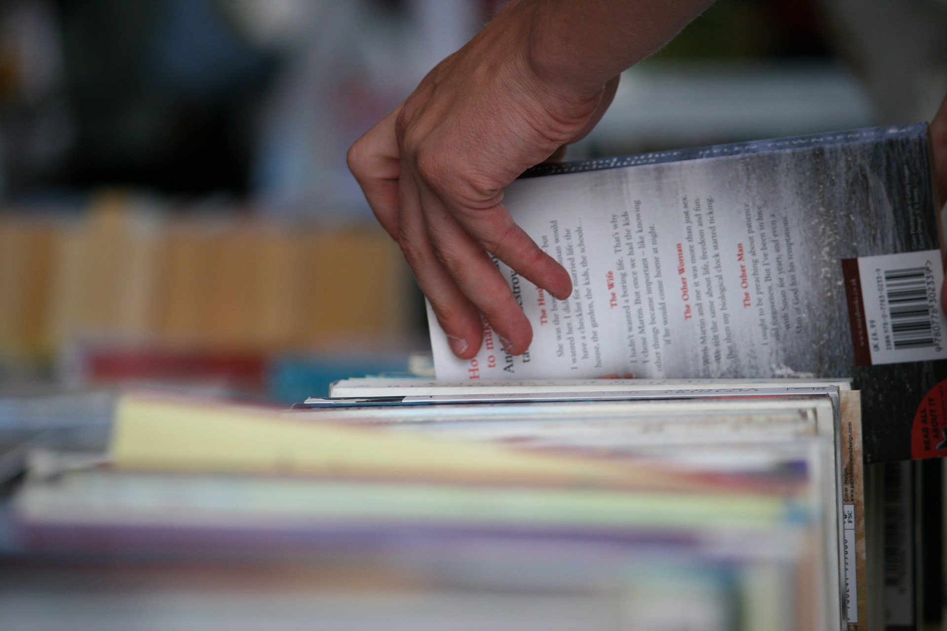 Amiga, date cuenta: no llegas tarde a tal libro o tal serie (aunque el mercado diga lo contrario)