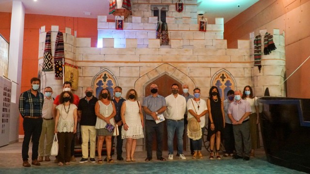 La Vila revive sus fiestas de Moros y Cristianos con la exposicón ‘Música, pólvora i desembarc’
