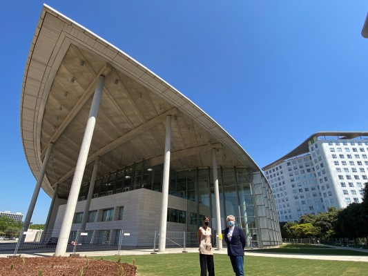El Palacio de Congresos de València estrena un espacio verde de 1.400 metros cuadrados