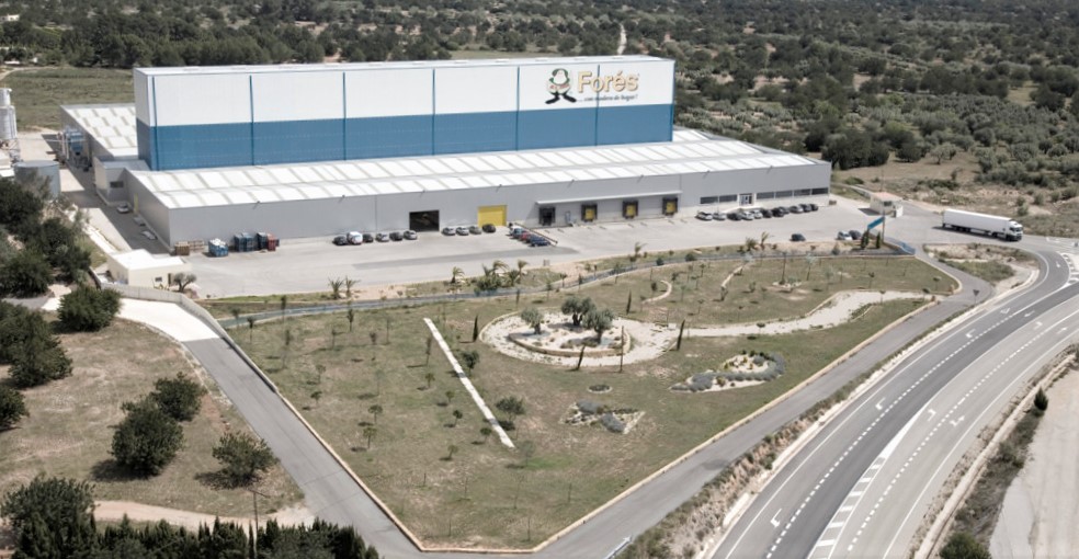 Forés ampliará sus plantas de Càlig y Sant Jordi tras reorientar la  fabricación de muebles al pequeño cliente
