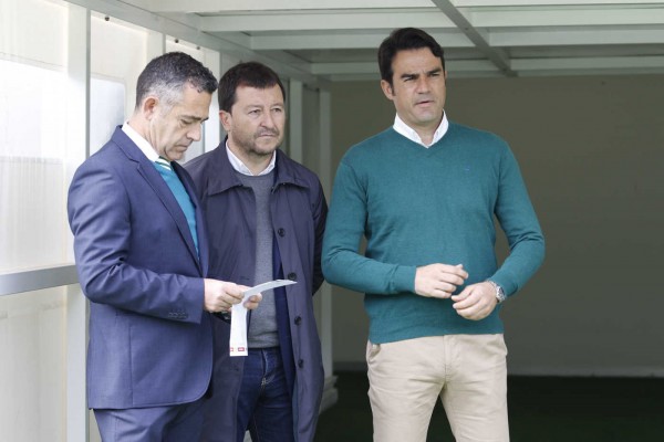 Diego García renovaría 