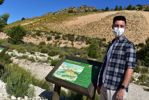 Petrer ofrece en agosto cuatro rutas nocturnas para conocer en familia sus parajes naturales 