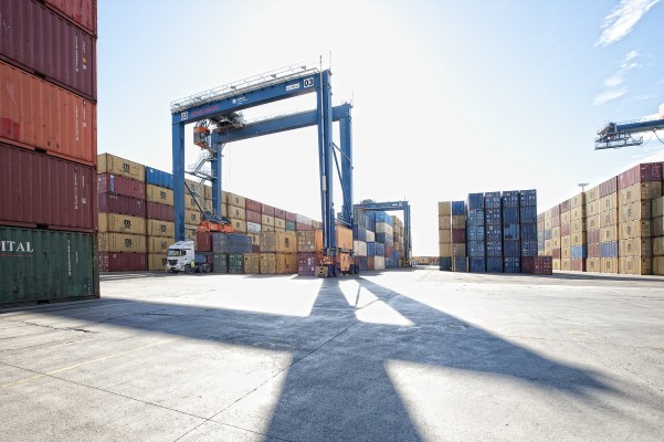 PortCastelló insta a los transportistas a cesar la huelga y se ofrece a verificar el posible acuerdo