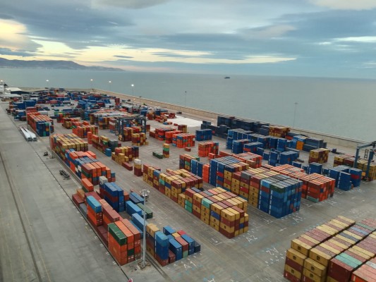 La terminal de APM en Castellón pierde 19 escalas y 9.300 movimientos por la huelga del transporte